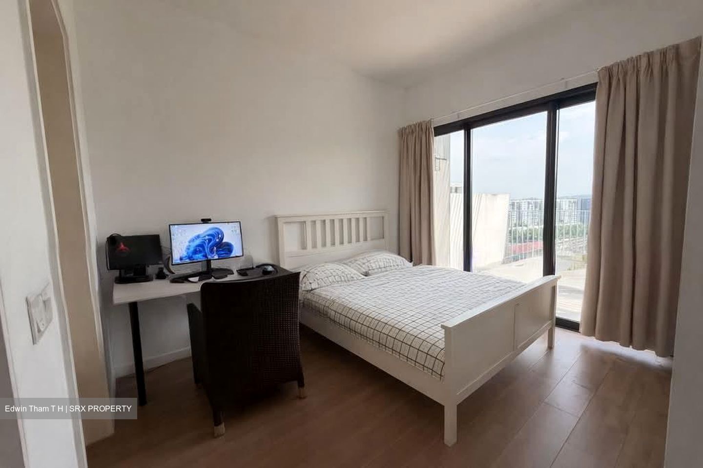 The Lakefront Residences (D22), Condominium #540981351